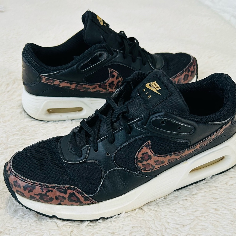 Nike Air Max Leopard Print Sneakers  Size  Women’s US 8